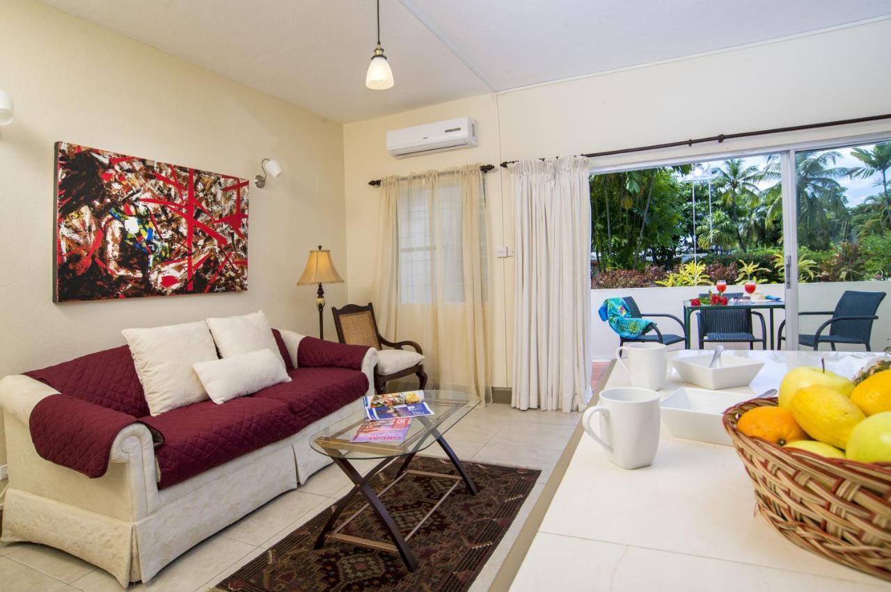 Ground Floor Apartment Located In Hometown, 5 Min Walk To The Beach 세인트 제임스 외부 사진